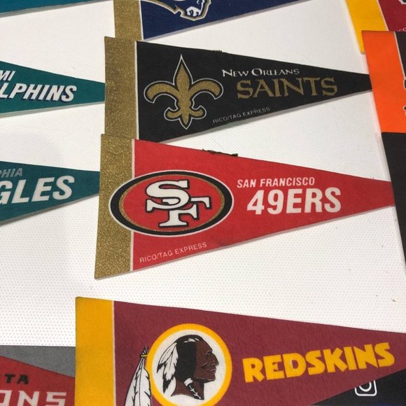 17 Mini Football Pendants - Picture 5 of 7